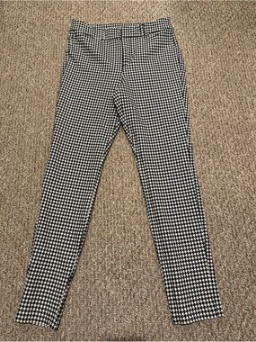 Old Navy Black and White Houndstooth Straight Leg Pants